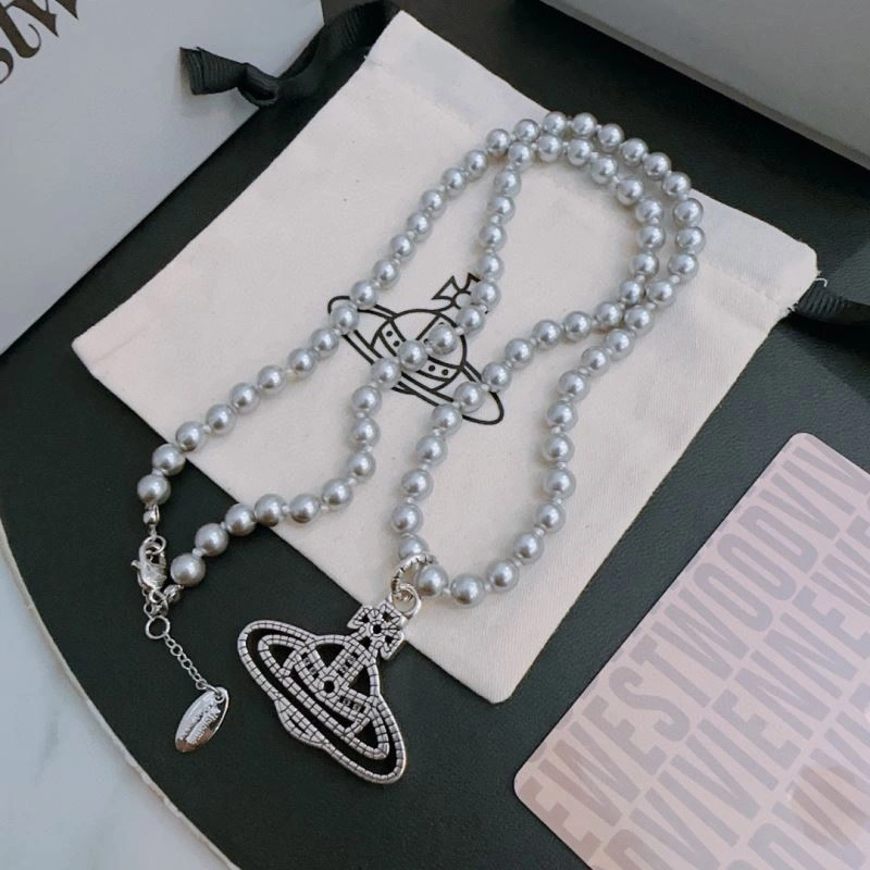 Vibrant Vivienne Westwood Necklaces 211507