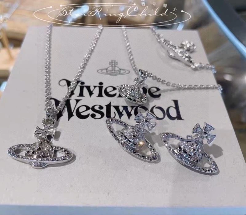 Resilient Vivienne Westwood Necklaces 211483