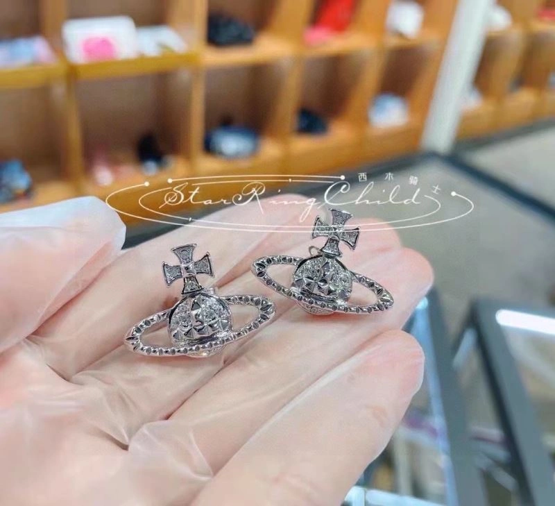 Resilient Vivienne Westwood Necklaces 211483