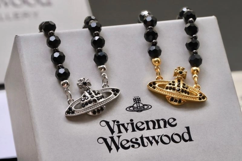 Packable Vivienne Westwood Necklaces 210984