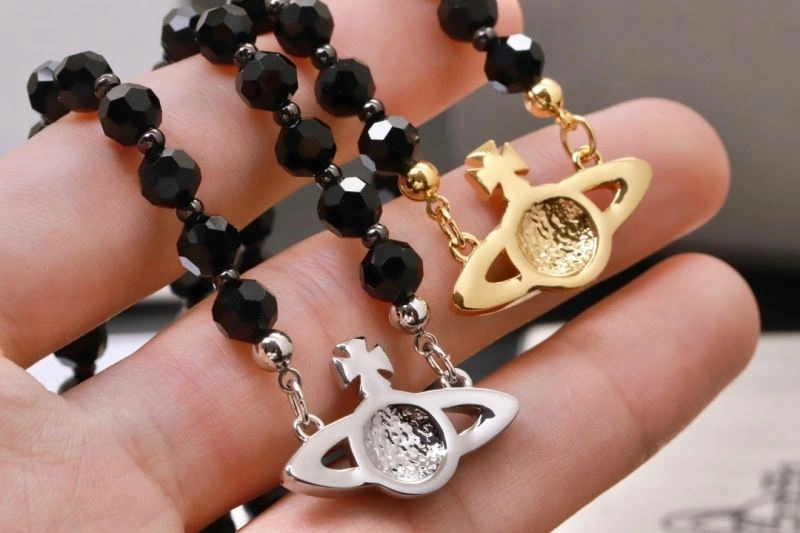 Packable Vivienne Westwood Necklaces 210984