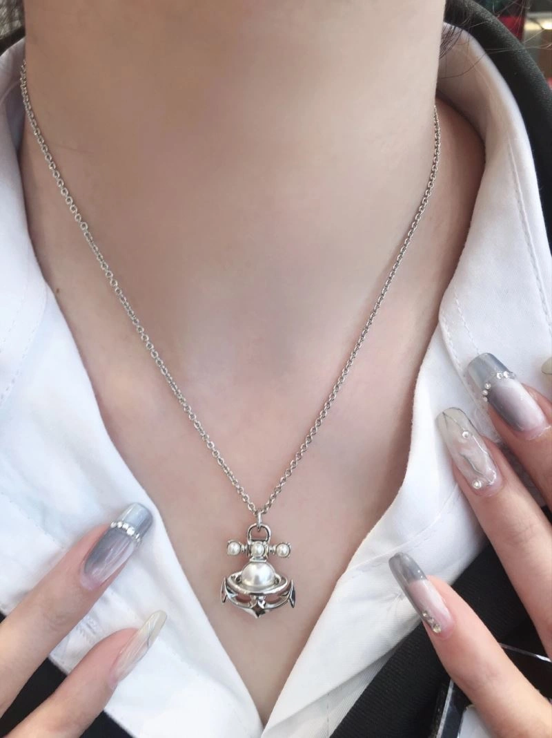 Affordable Vivienne Westwood Necklaces 210976
