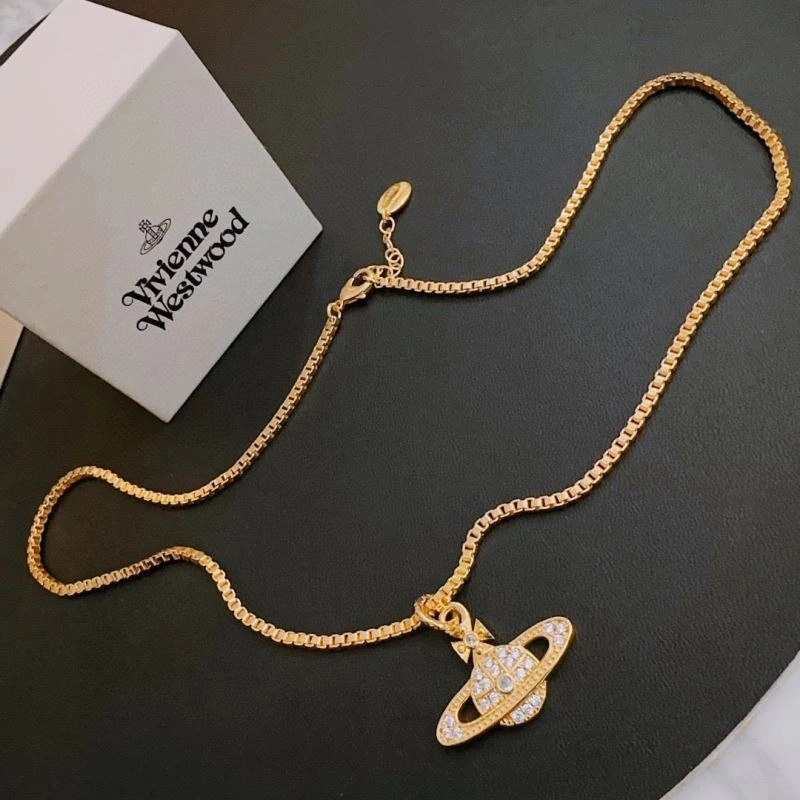 Fashionable Vivienne Westwood Necklaces 210961