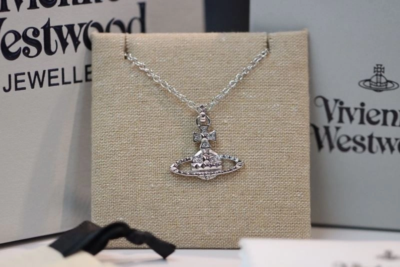 Vivienne Westwood Necklaces EasyMatch 210974