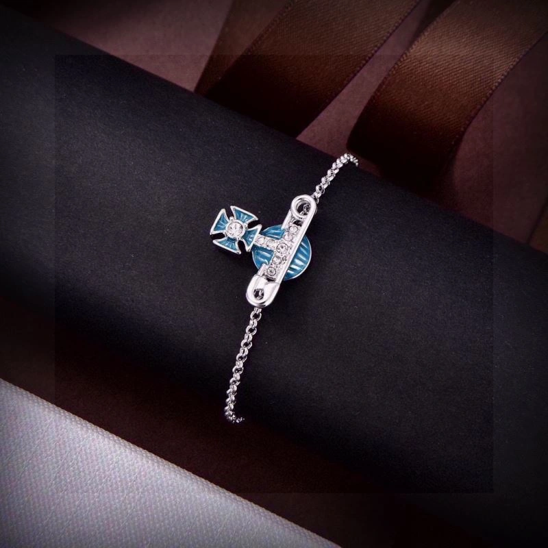 Vivienne Westwood Necklaces Unisex 210948