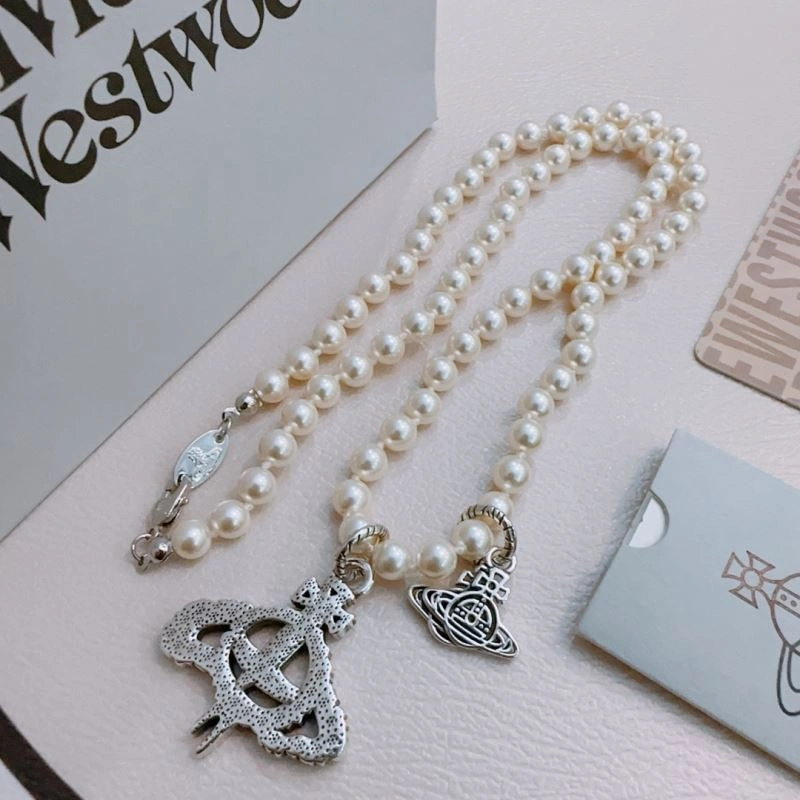EasyMatch Vivienne Westwood Necklaces 210931