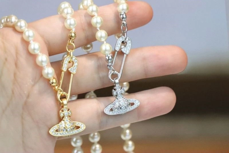 Vivienne Westwood Necklaces AllSeason 210250