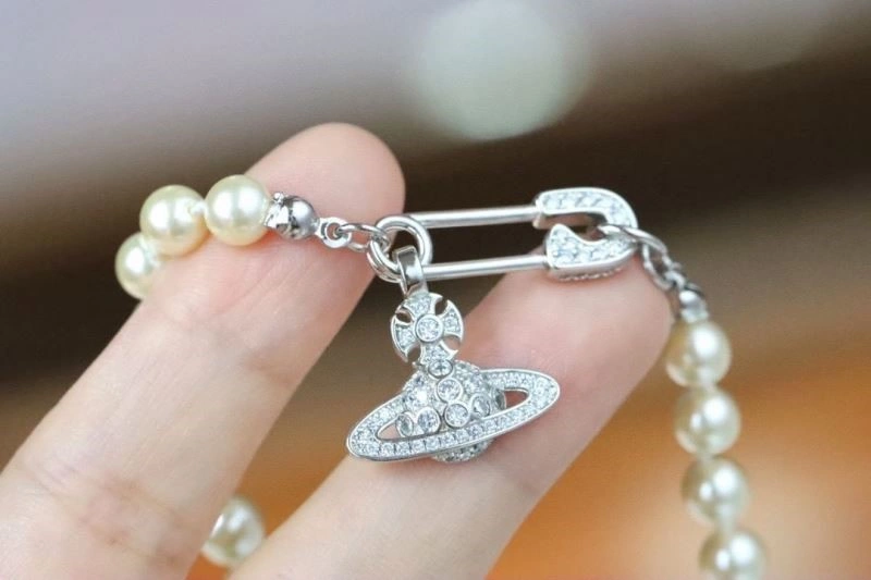 Vivienne Westwood Necklaces AllSeason 210250