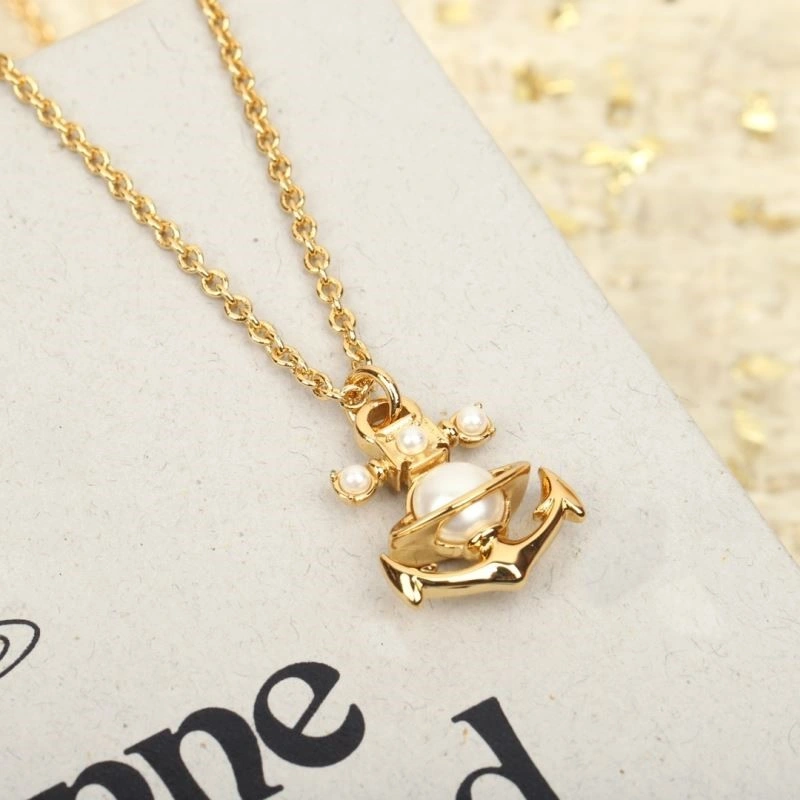 Trendsetting Vivienne Westwood Necklaces 210248