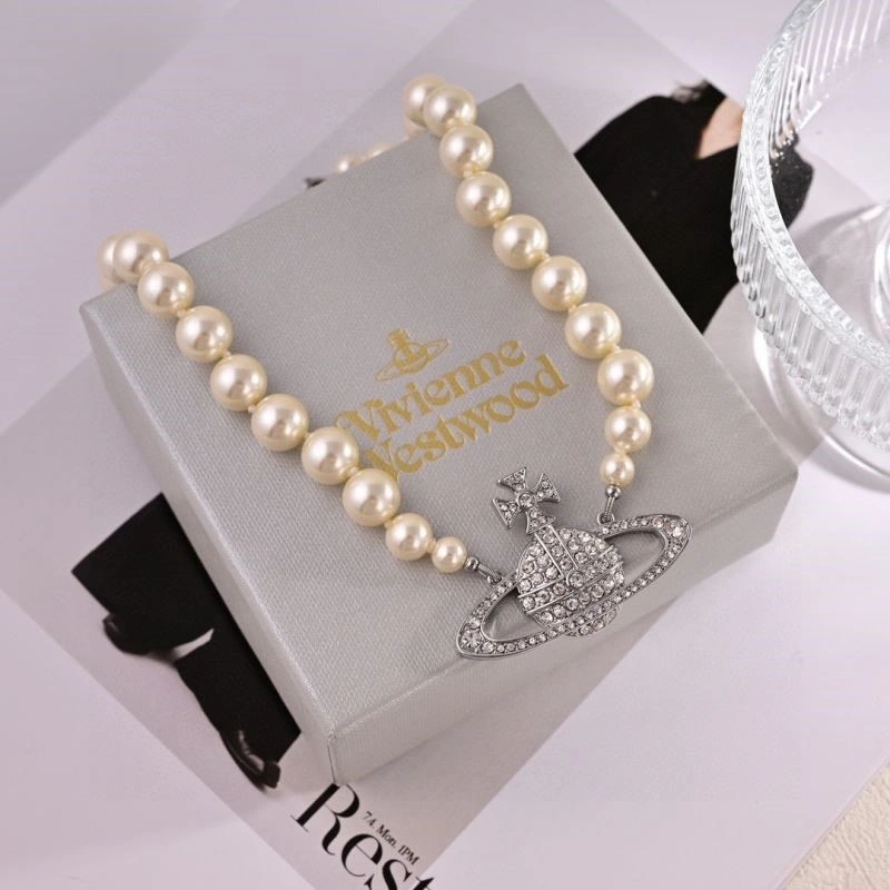ModernLook Vivienne Westwood Necklaces 210231