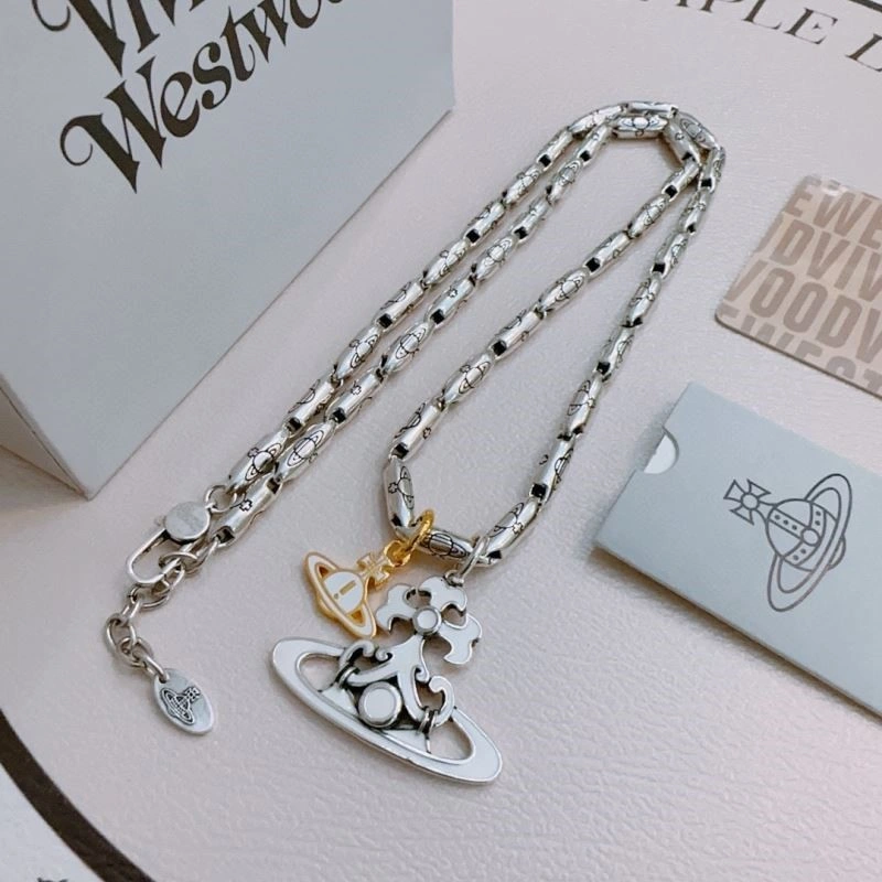 Sophisticated Vivienne Westwood Necklaces 210208