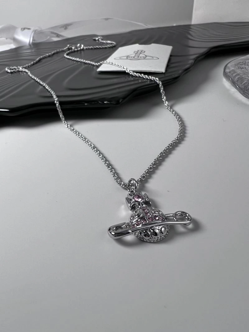 Vivienne Westwood Necklaces Classic 210200