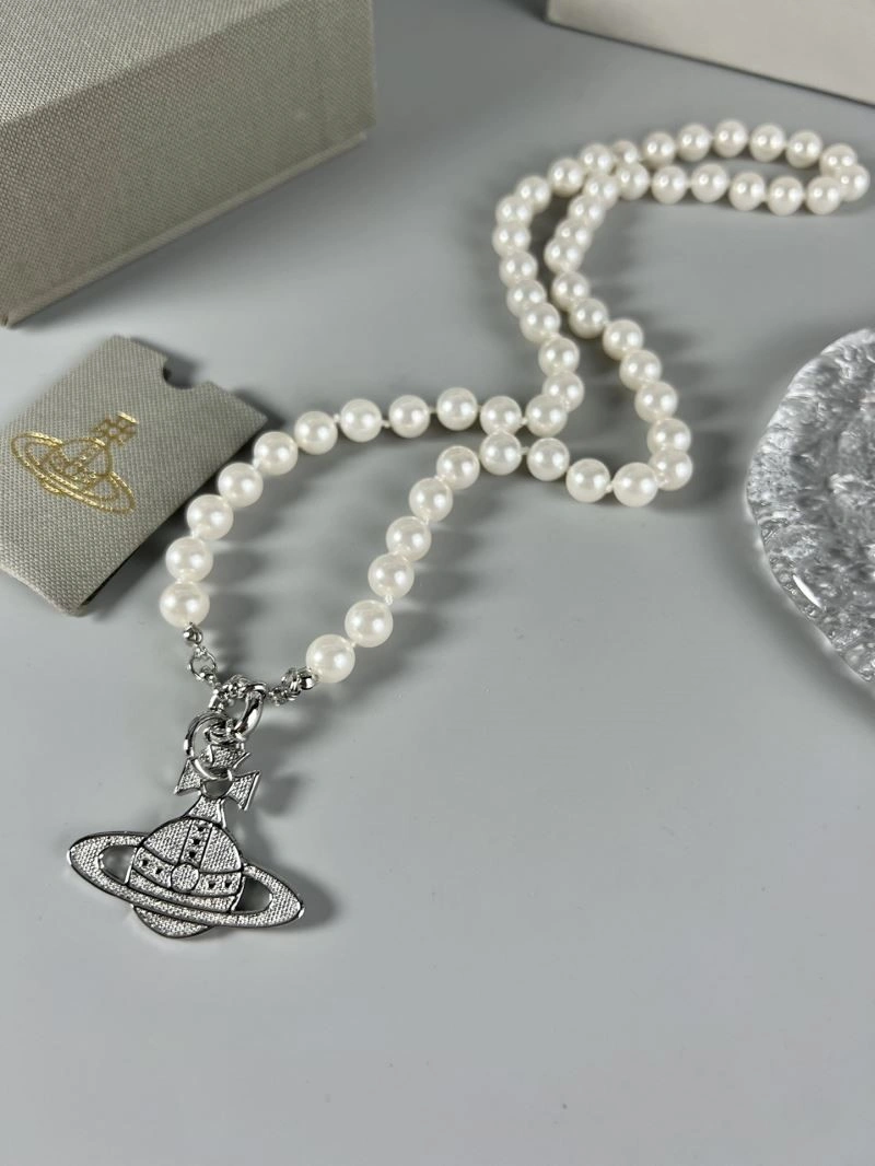 Casual Vivienne Westwood Necklaces 210202