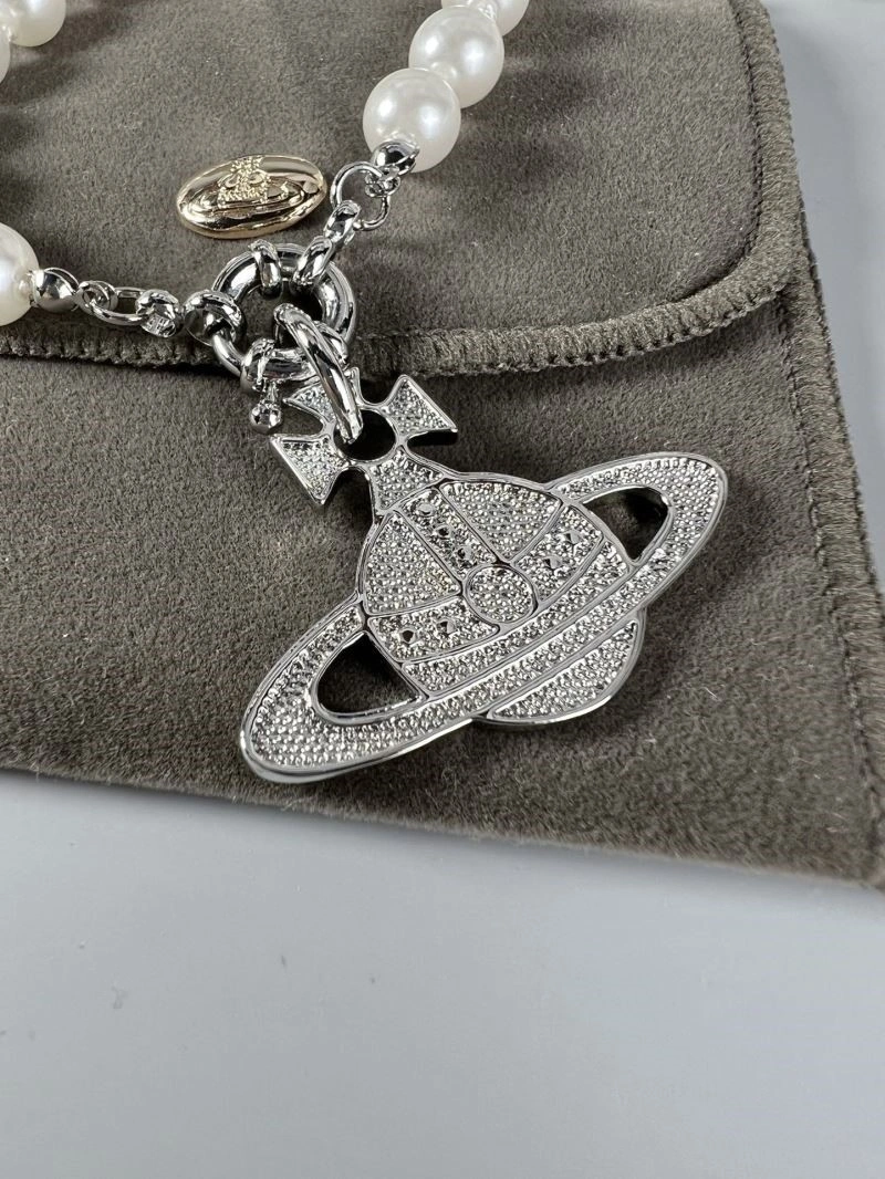 Casual Vivienne Westwood Necklaces 210202