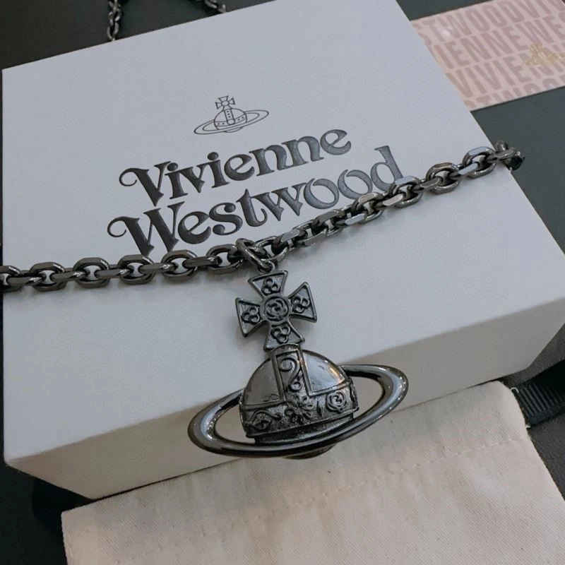 EasyMatch Vivienne Westwood Necklaces 210203