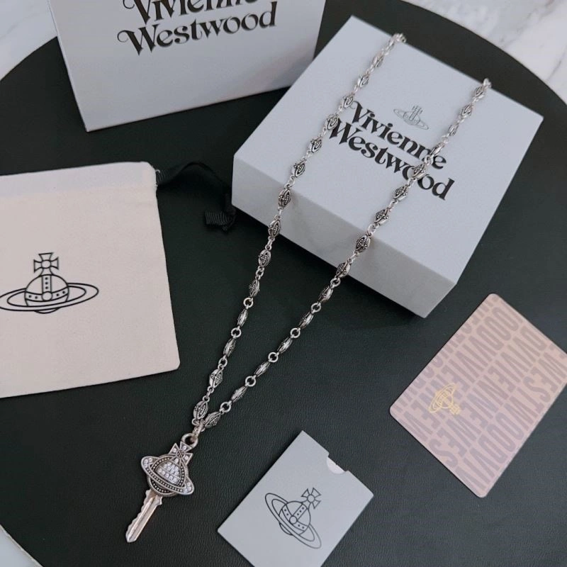 Unique Vivienne Westwood Necklaces 210204