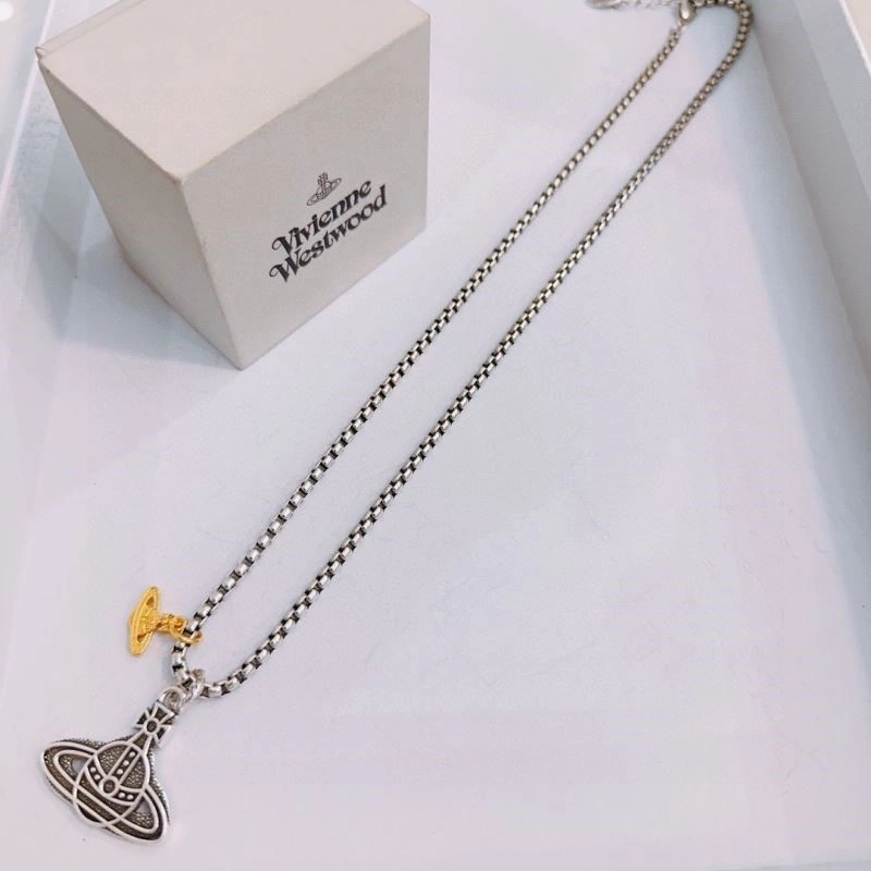Trendsetting Vivienne Westwood Necklaces 209535
