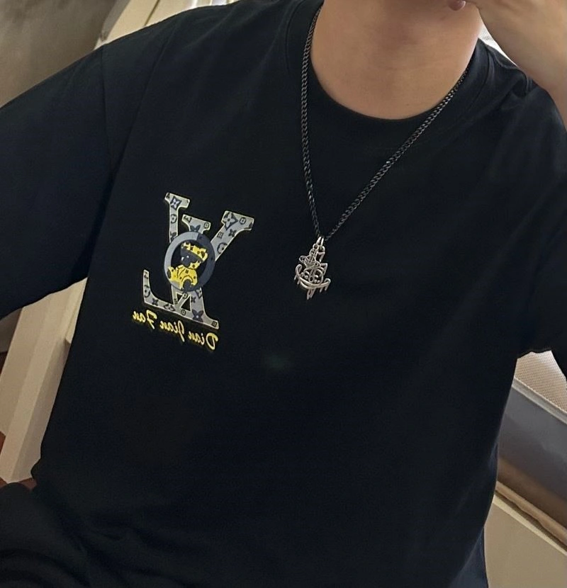 Minimalist Vivienne Westwood Necklaces 209533