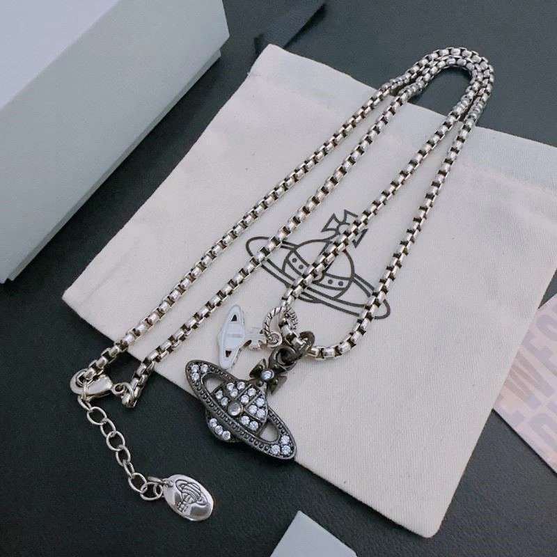Unisex Vivienne Westwood Necklaces 209529