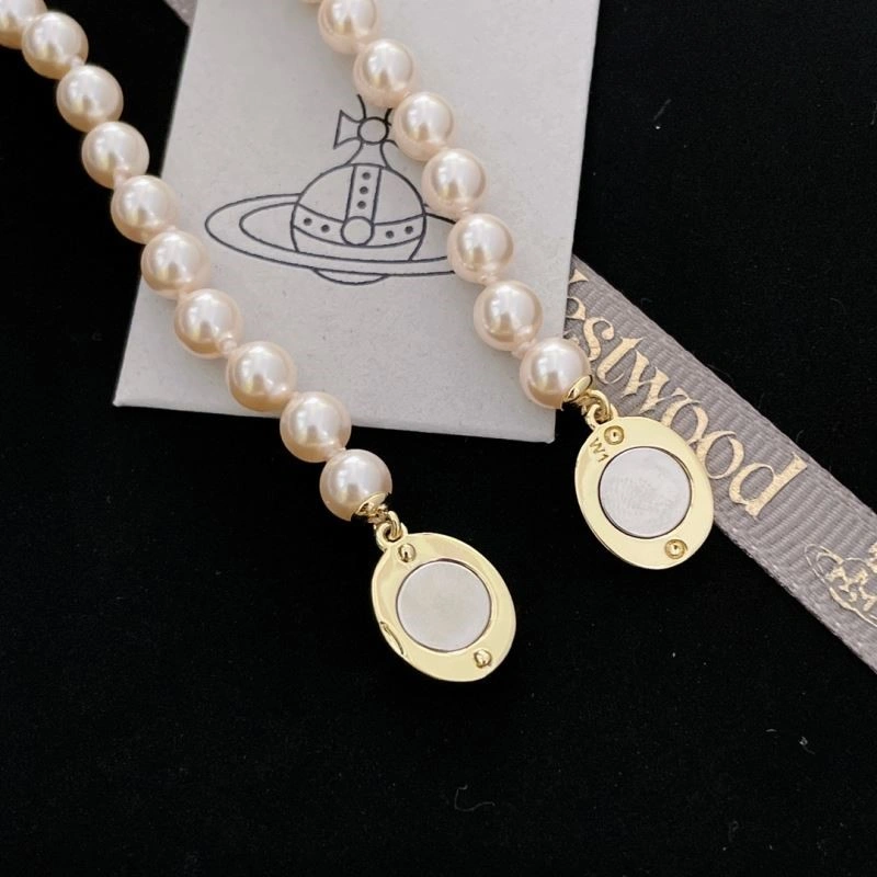 Vivienne Westwood Necklaces ModernLook 209516