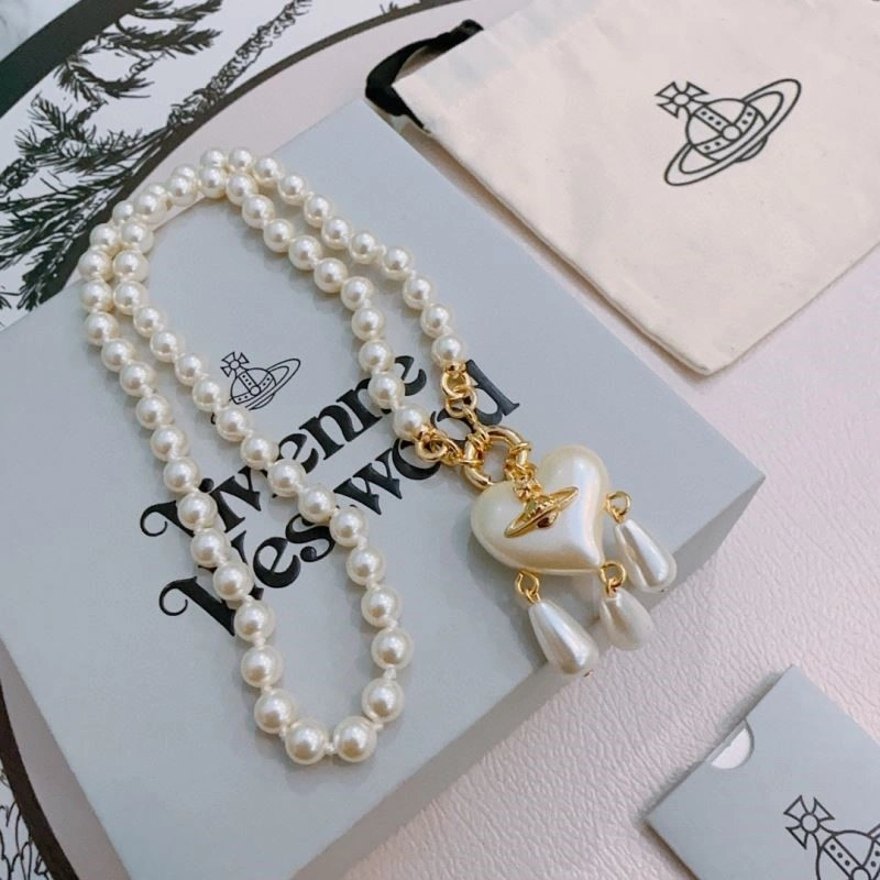 Packable Vivienne Westwood Necklaces 209511