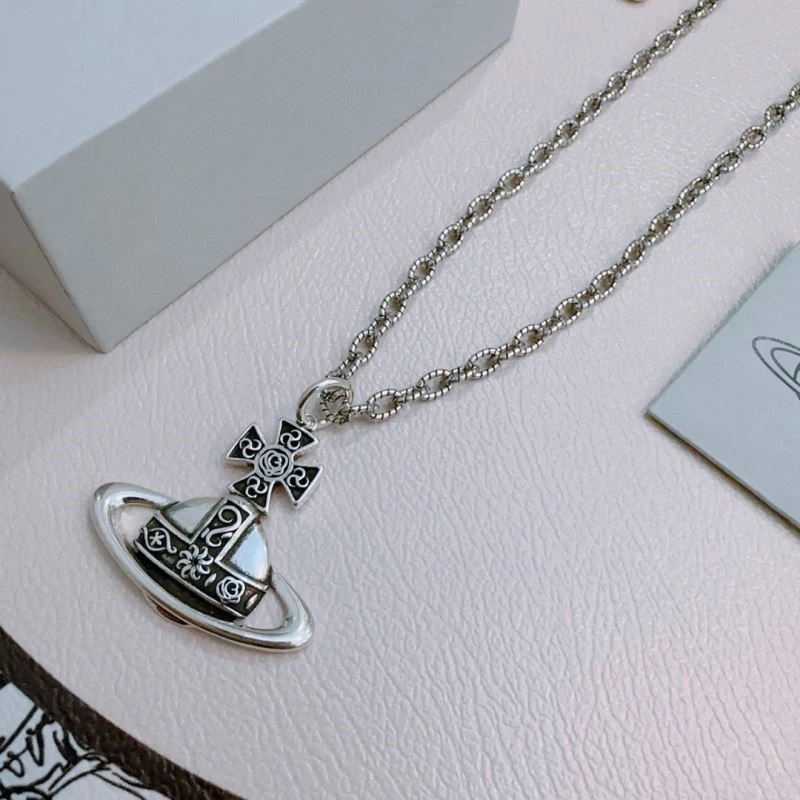 WaterResistant Vivienne Westwood Necklaces 209499