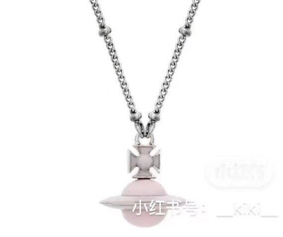 Fashionable Vivienne Westwood Necklaces 209503