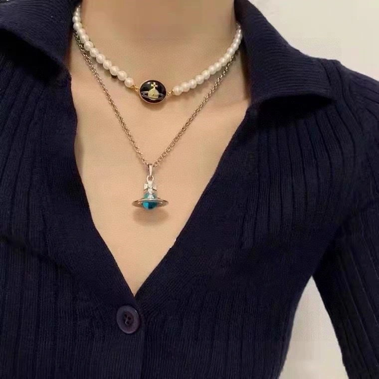 Snug Vivienne Westwood Necklaces 208287