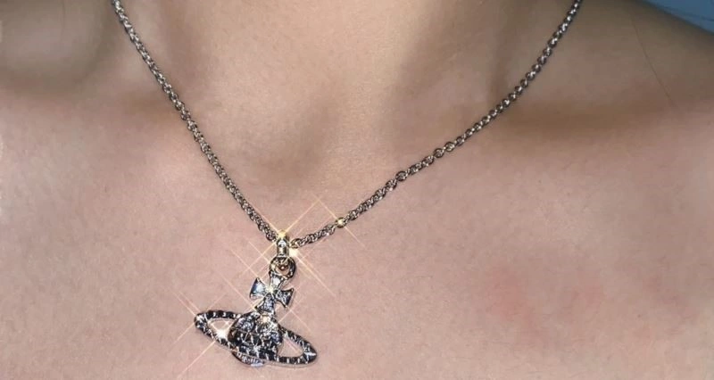Comfortable Vivienne Westwood Necklaces 208298
