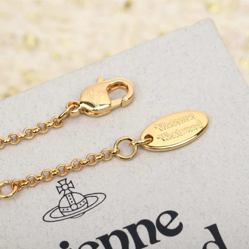 Fashionable Vivienne Westwood Necklaces 208299
