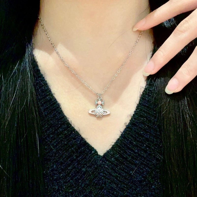 Vivienne Westwood Necklaces Neat 208315