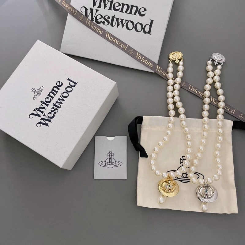 Effortless Vivienne Westwood Necklaces 207612