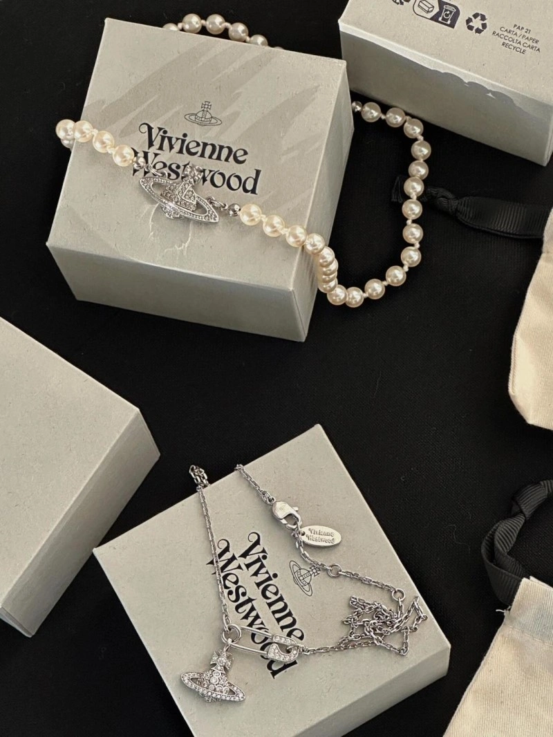 Reliable Vivienne Westwood Necklaces 207606