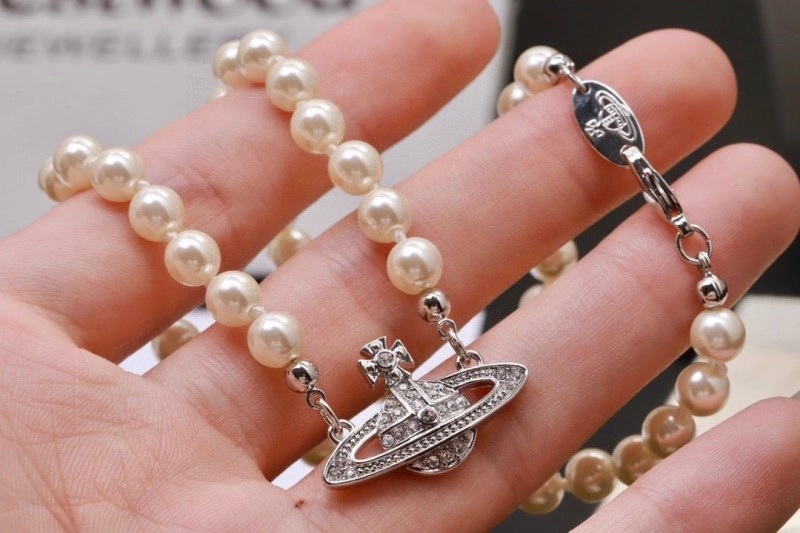 WellDesigned Vivienne Westwood Necklaces 207605