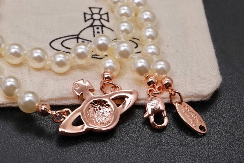 Vivienne Westwood Necklaces Durable 207602