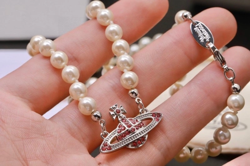 Vivienne Westwood Necklaces Durable 207602