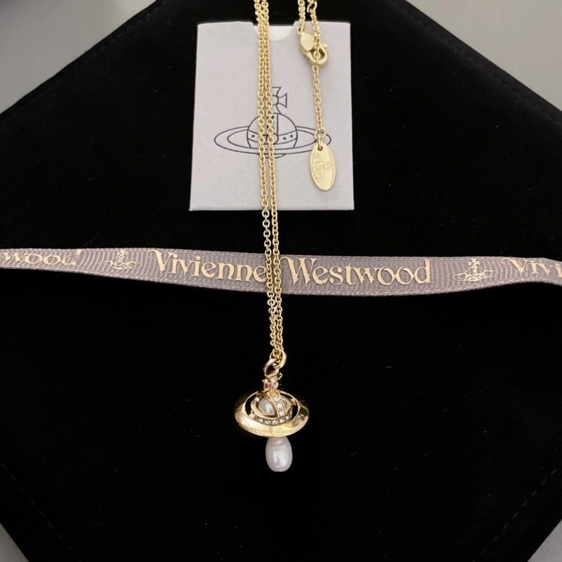 Modern Vivienne Westwood Necklaces 207601