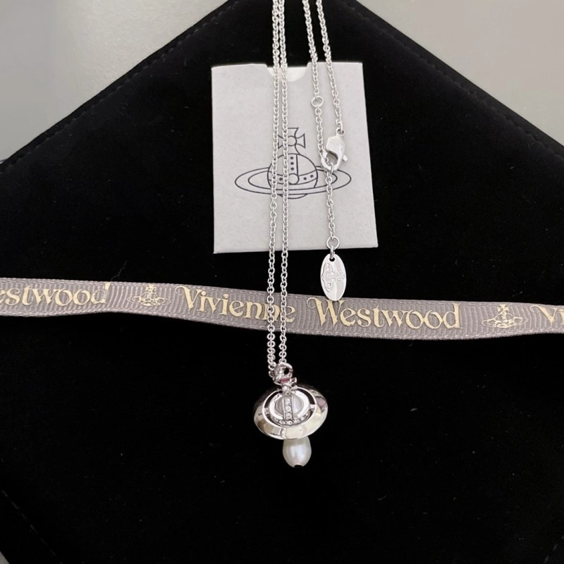 Modern Vivienne Westwood Necklaces 207601