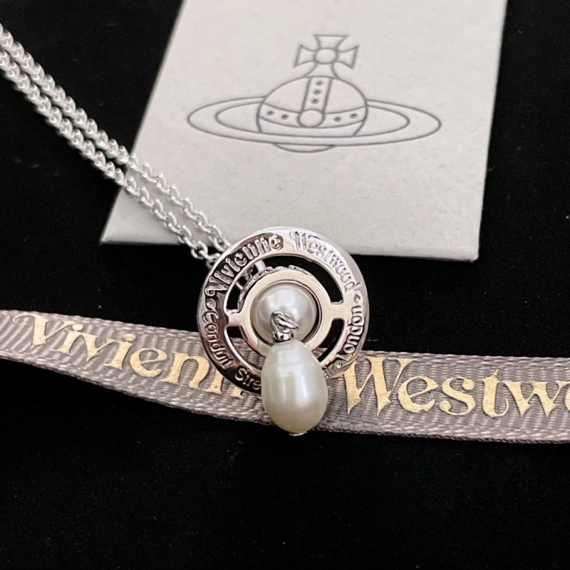 Modern Vivienne Westwood Necklaces 207601
