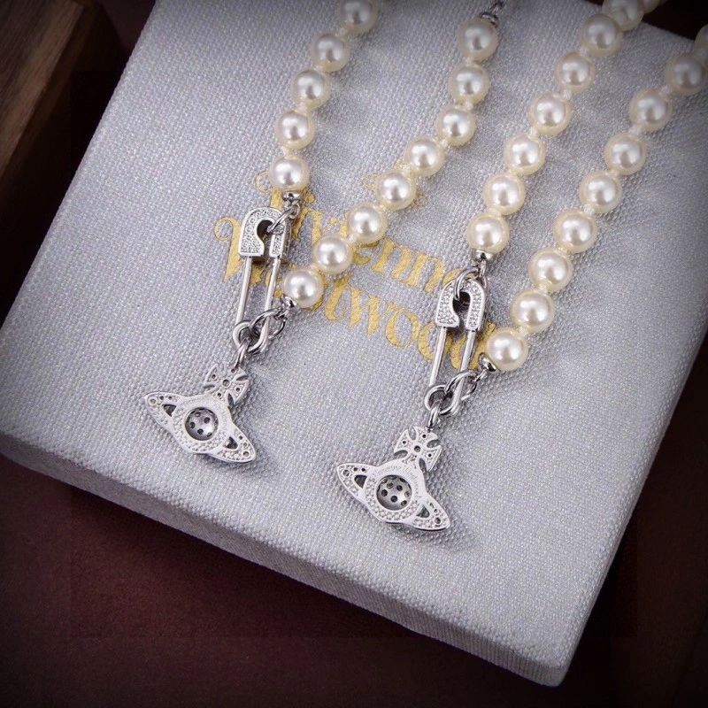 Bold Vivienne Westwood Necklaces 207603