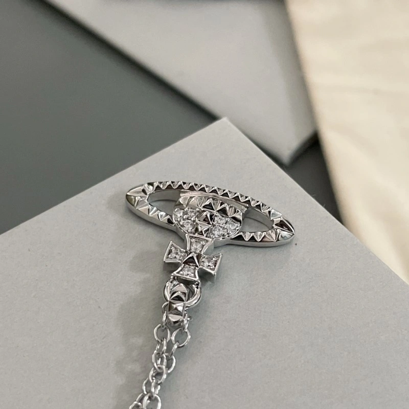 ModernLook Vivienne Westwood Necklaces 207587