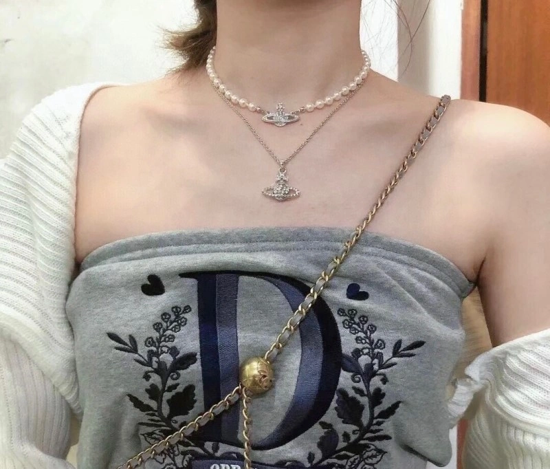 ModernLook Vivienne Westwood Necklaces 207587