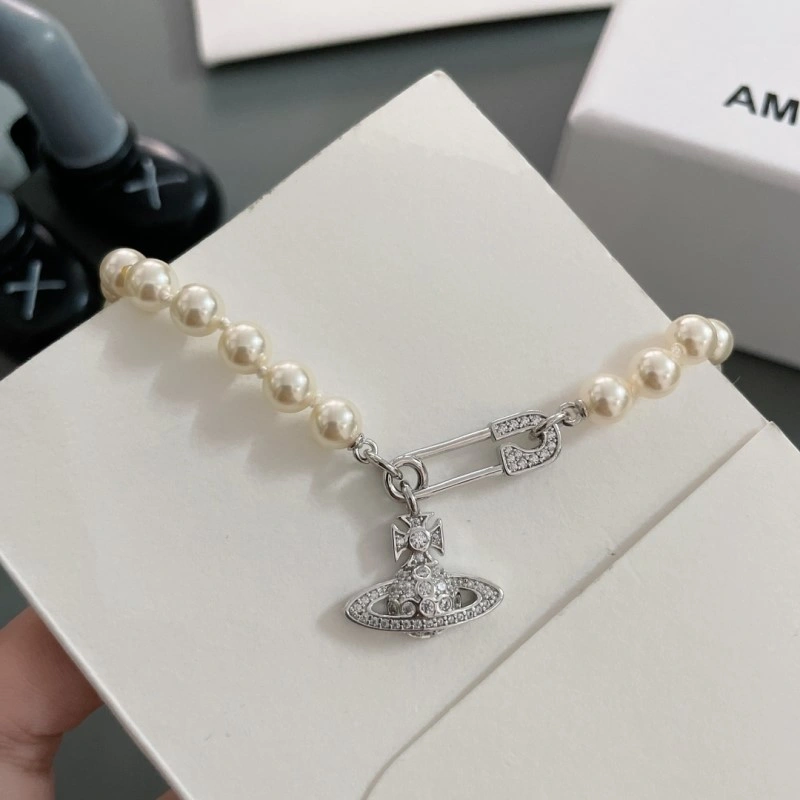 Classic Vivienne Westwood Necklaces 207590