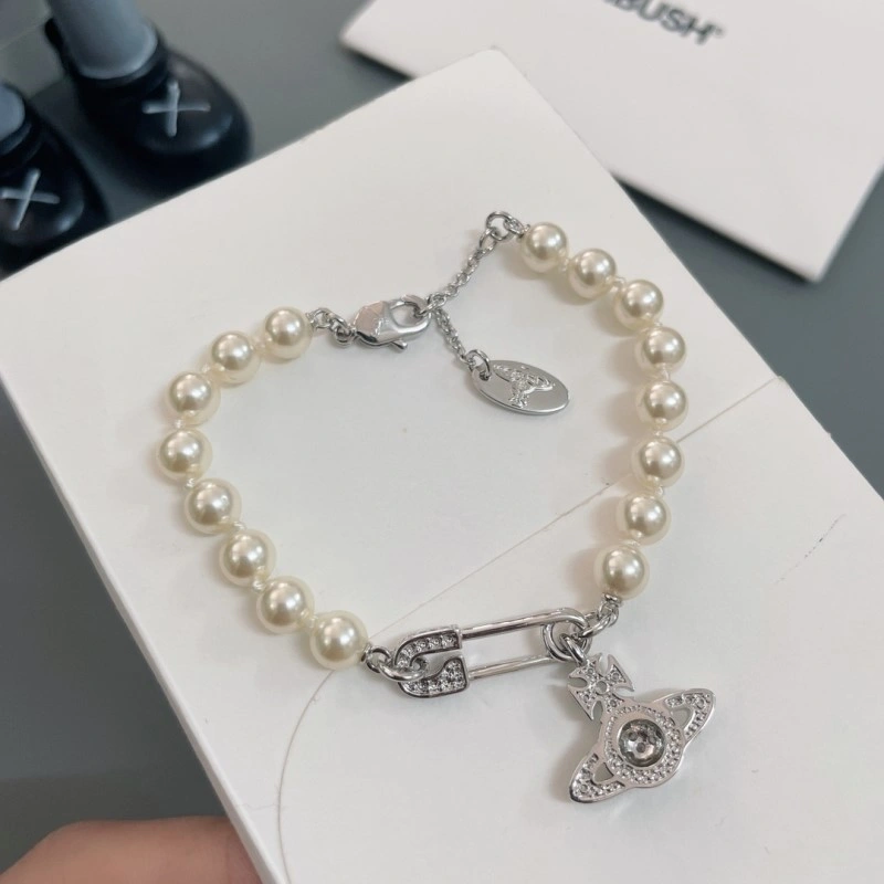 Classic Vivienne Westwood Necklaces 207590