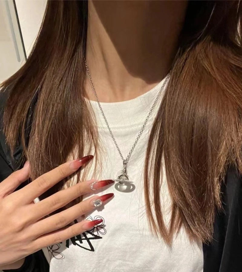 Lightweight Vivienne Westwood Necklaces 207591