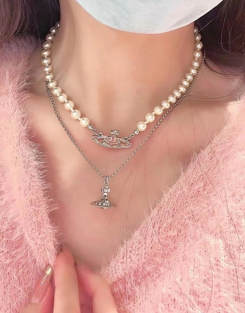 Lightweight Vivienne Westwood Necklaces 207591