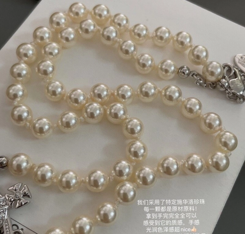 Vivienne Westwood Necklaces SmoothTexture 207570