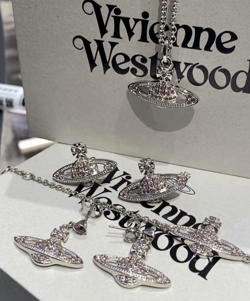 Vivienne Westwood Necklaces Bold 207558