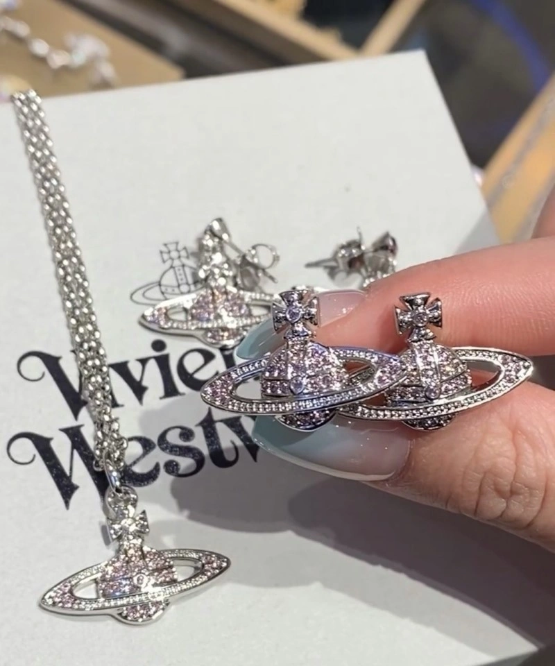 Vivienne Westwood Necklaces Bold 207558