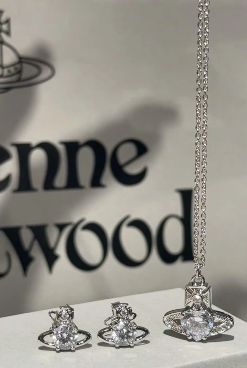 Durable Vivienne Westwood Necklaces 207557